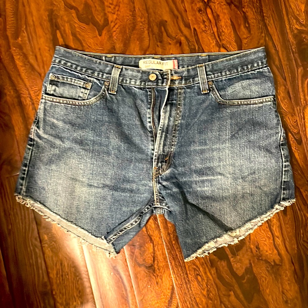 Levi’s short